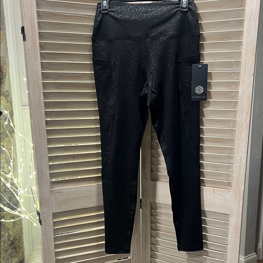 NWT SCORPIO SOL Black High-Waisted Leggings